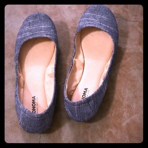 Blue jean flats